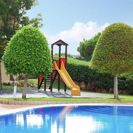 Luxurious Holiday In Algarve With Jacuzzi
